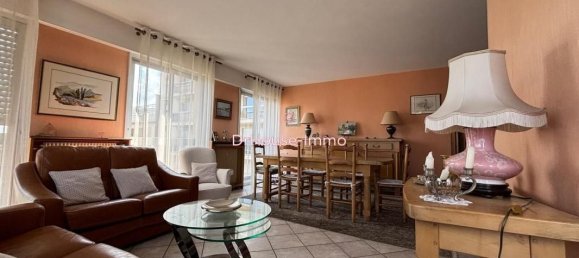 3 bedrooms Apartment in Montreuil, France No. 292008 3