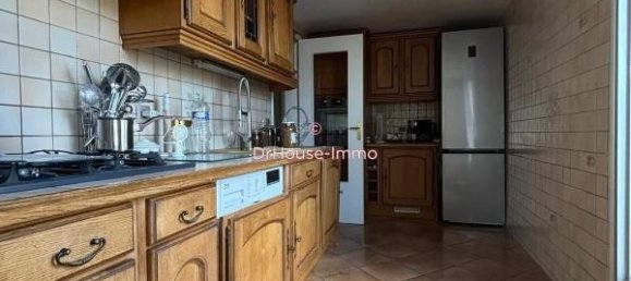 3 bedrooms Apartment in Montreuil, France No. 292008 4