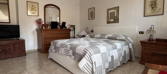 Casa T2 em Varallo Pombia, Italy N.º 300395 26