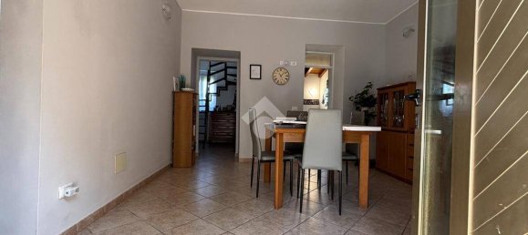 Casa T2 em Varallo Pombia, Italy N.º 300395 37