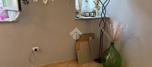 Casa T2 em Varallo Pombia, Italy N.º 300395 12