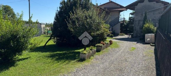 Casa T2 em Varallo Pombia, Italy N.º 300395 5