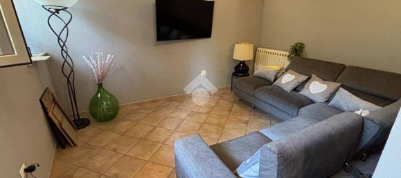 Casa T2 em Varallo Pombia, Italy N.º 300395 20