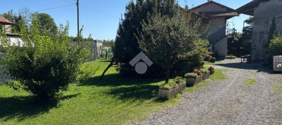 Casa T2 em Varallo Pombia, Italy N.º 300395 4