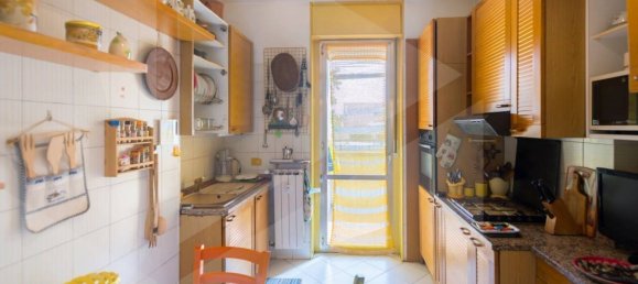 3 bedrooms Apartment in Milan, Italy No. 260788 8