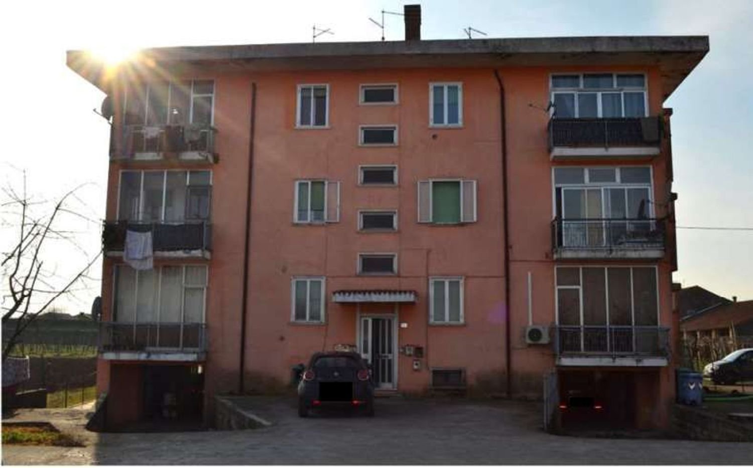 5 rooms Apartment in Zimella, Italy No. 289708