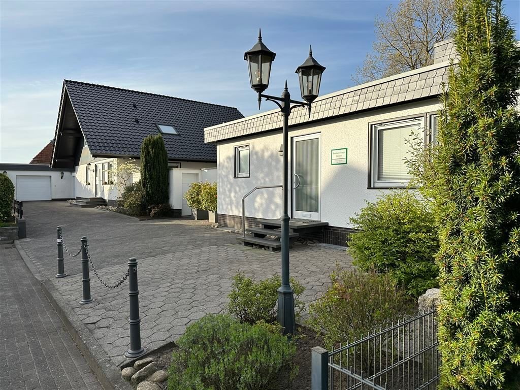 Bungalow de 11 habitaciónes en Diepholz, Germany No. 208187