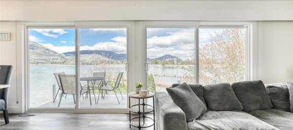 4 bedrooms House in British Columbia, Canada No. 1288 4