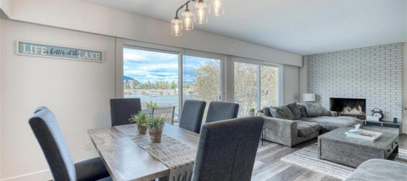 4 bedrooms House in British Columbia, Canada No. 1288 6