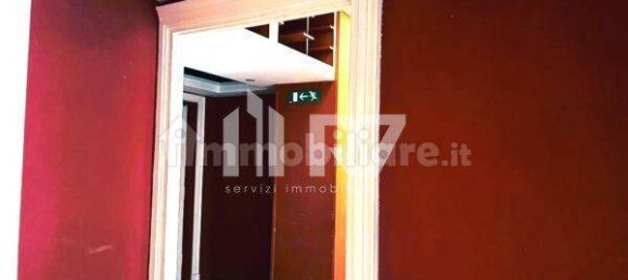 2 bedrooms Apartment in Rome, Italy No. 48580 12