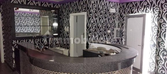 204m² Commercial property in Castel Maggiore, Italy No. 317830 2