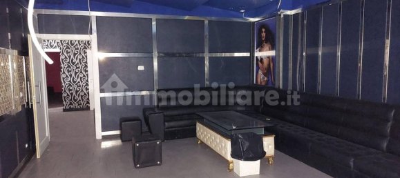 204m² Commercial property in Castel Maggiore, Italy No. 317830 3