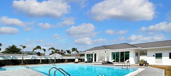 7 bedrooms Villa in Hua Hin, Thailand No. 13303 4