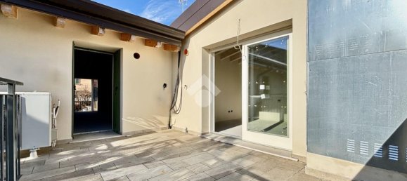 4 rooms Apartment in Castegnato, Italy No. 32671 3