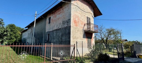 10 rooms House in Mongrando, Italy No. 280502 3