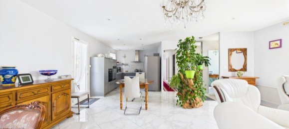 3 bedrooms House in Tonnay-Charente, France No. 281882 7