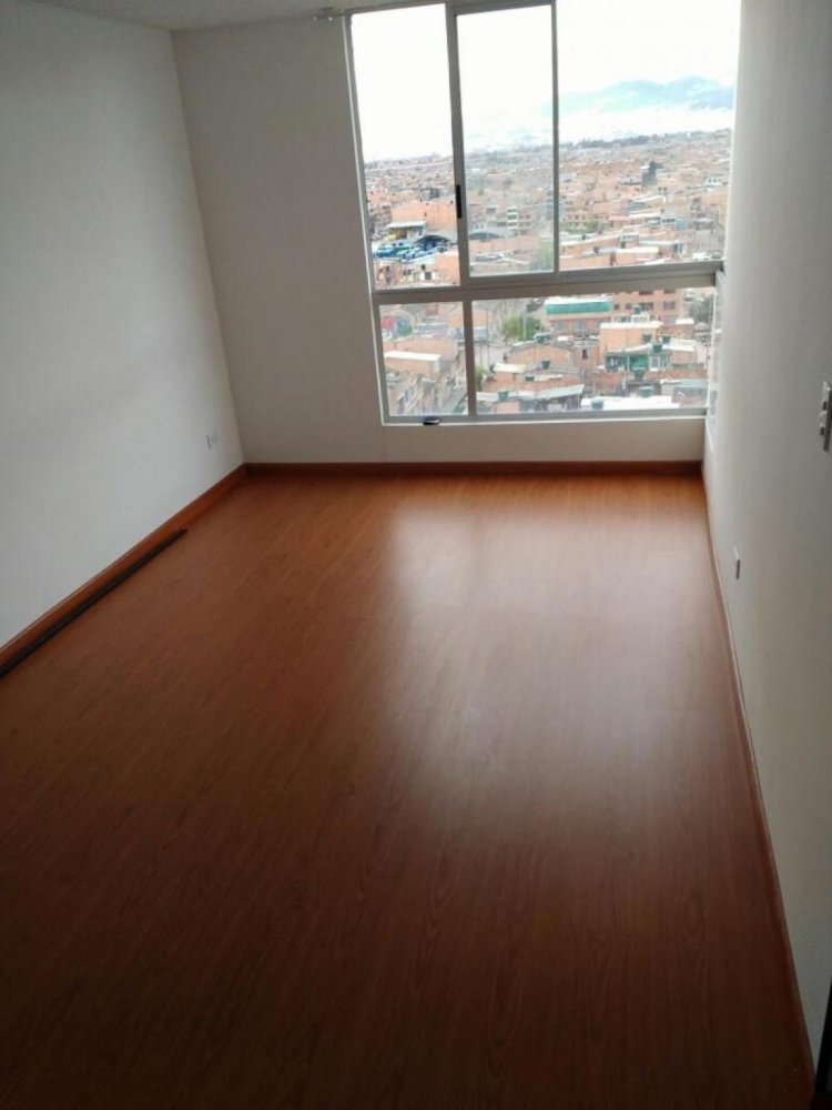 3 bedrooms House in Bogota, Colombia No. 14827