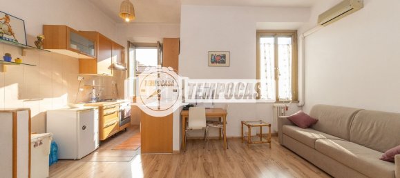 Квартира с 2 комнатами в Рим, Италия № 289667 15