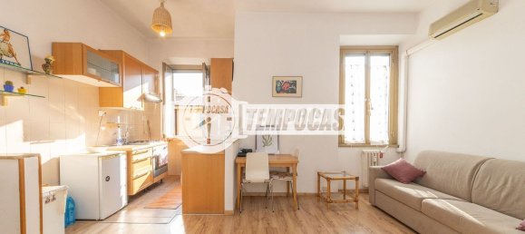 Квартира с 2 комнатами в Рим, Италия № 289667 16