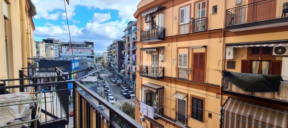 3 bedrooms Apartment in Naples, Italy No. 14060 14