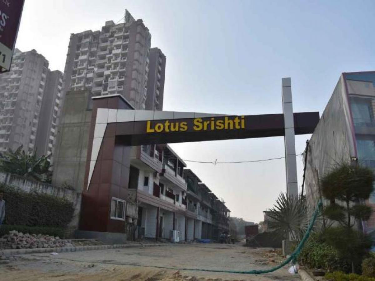 2 Schlafzimmer Haus in Ghaziabad, India, Nr. 26193