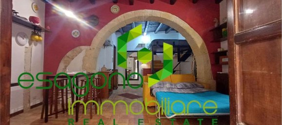 2-salle Appartement à Syracuse, Italy No. 250493 10