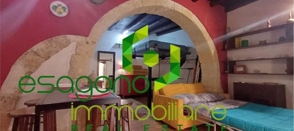 2-salle Appartement à Syracuse, Italy No. 250493 7