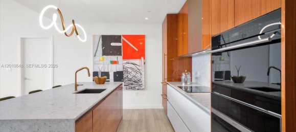 2 chambres propriété commerciale à vendre à Miami, Miami-Dade, Florida, USA № 614898 10