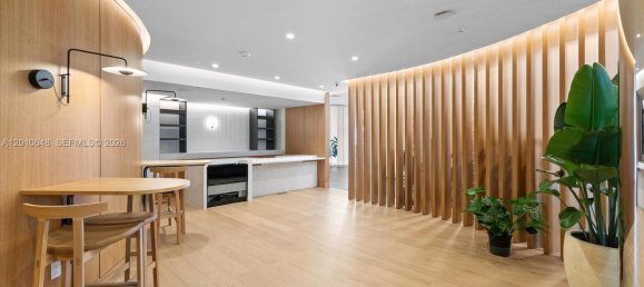 2 chambres propriété commerciale à vendre à Miami, Miami-Dade, Florida, USA № 614898 15