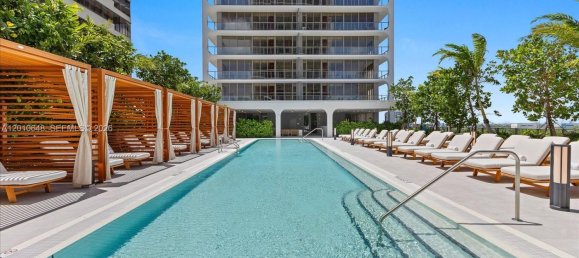 2 chambres propriété commerciale à vendre à Miami, Miami-Dade, Florida, USA № 614898 25