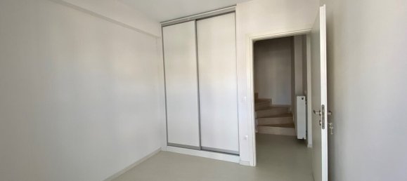 3 Schlafzimmer Gewerbliche Immobilie in Efkarpia, Greece, Nr. 6700 13