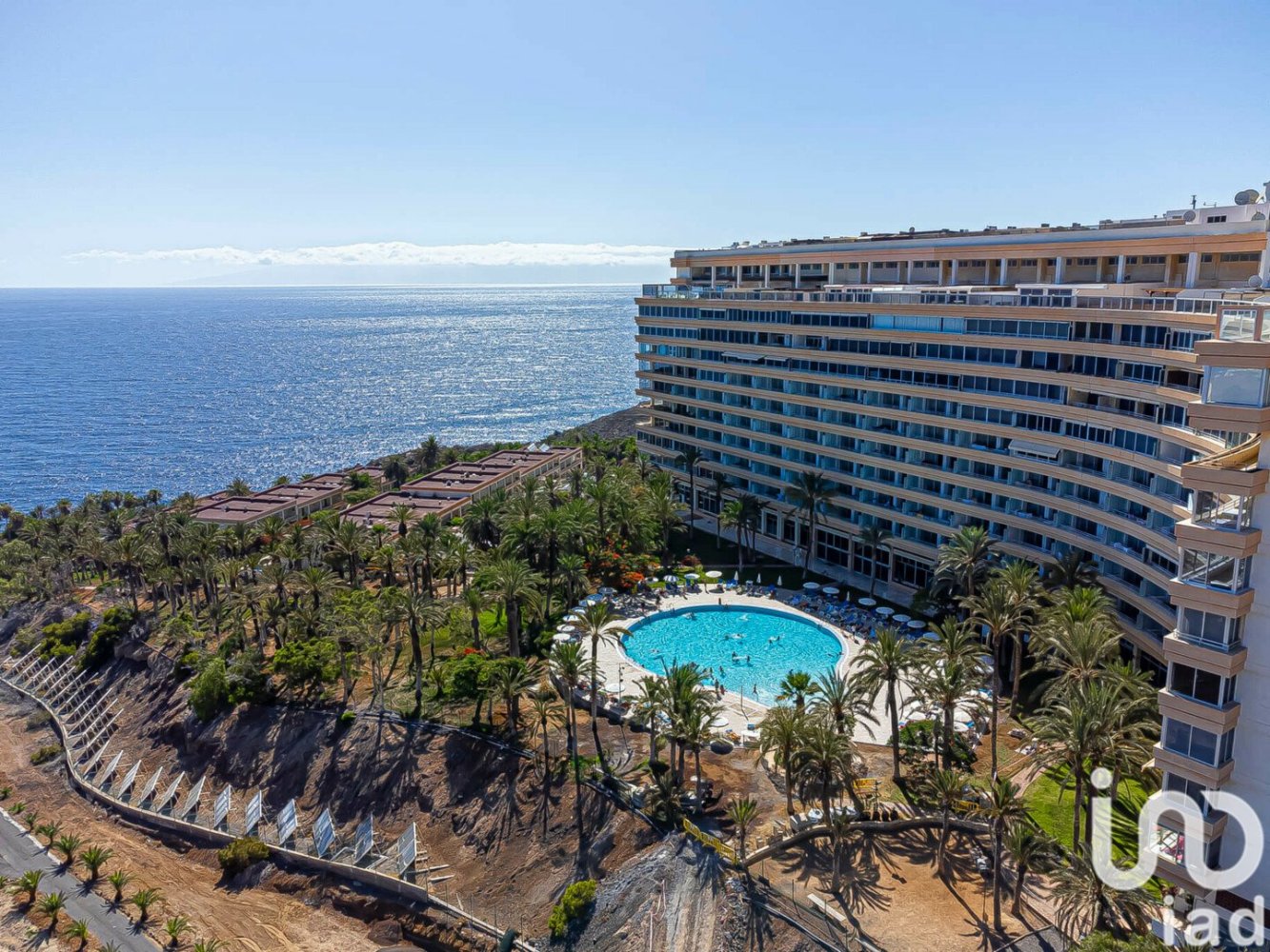 Apartamento de 4 dormitorios en Adeje, Spain No. 293829