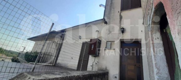 Casa de 2 dormitorios en Vairano Patenora, Italy No. 344570 2