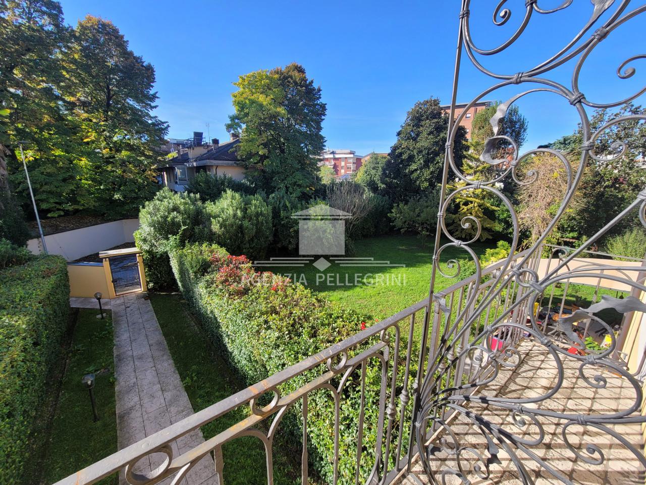 4 rooms Apartment in Vicenza, Italy No. 234977