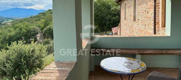 5 bedrooms House in Città della Pieve, Italy No. 124744 4