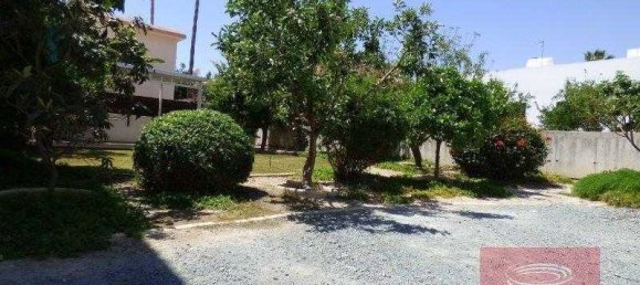 5 Schlafzimmer Villa in Aradippou, Cyprus, Nr. 7123 4