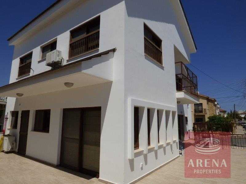5 Schlafzimmer Villa in Aradippou, Cyprus, Nr. 7123