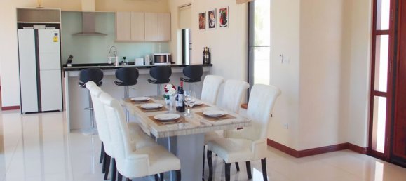 4 bedrooms Cafe / restaurant in Pattaya, Thailand No. 4081 11