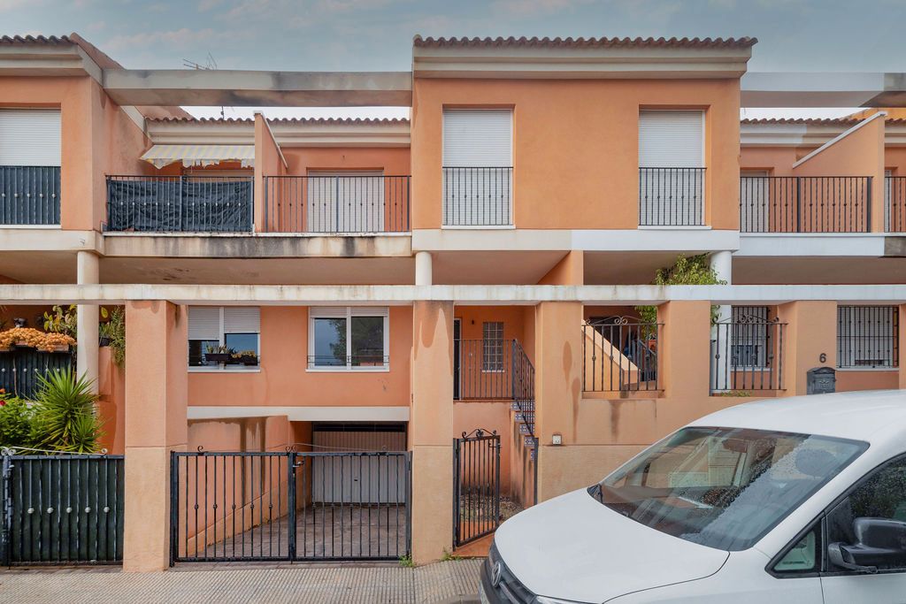 3 bedrooms Townhouse in Alicante, Spain No. 193893