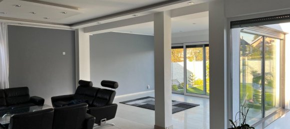 7 bedrooms Townhouse in Duisburg, Germany No. 290626 9