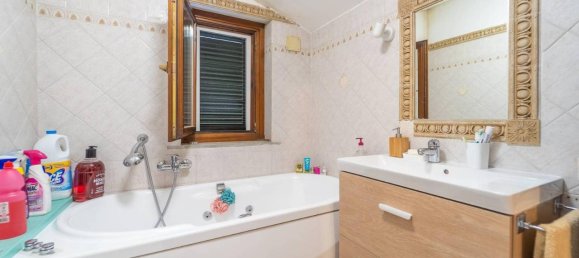 Villa de 5 habitaciónes en Ciampino, Italy No. 34710 35