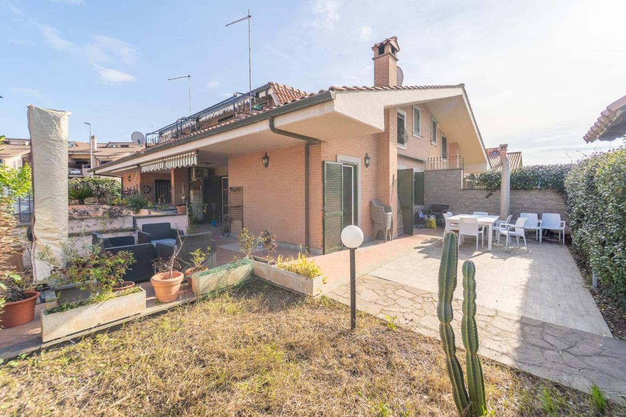 Villa de 5 habitaciónes en Ciampino, Italy No. 34710