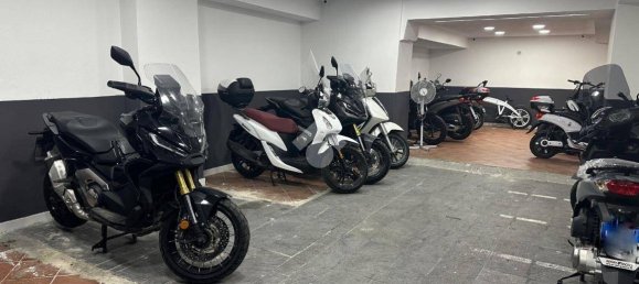 Garagem em Naples, Italy 100 m² N.º 345013 2