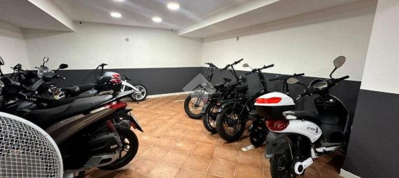 Garagem em Naples, Italy 100 m² N.º 345013 8