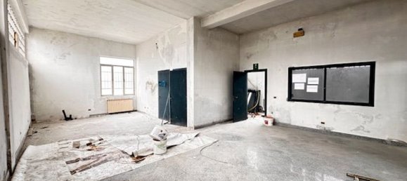 744m² Warehouse in San Pietro Mosezzo, Italy No. 174539 14