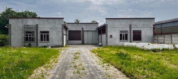 744m² Warehouse in San Pietro Mosezzo, Italy No. 174539 4