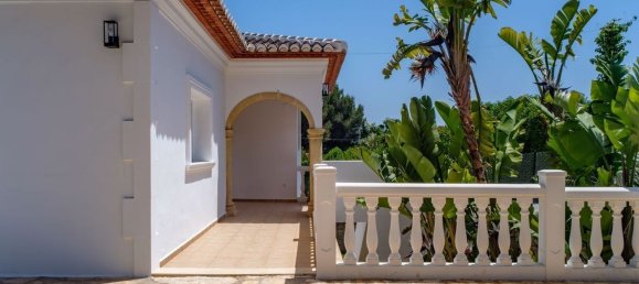 4 bedrooms House in Alicante, Spain No. 32726 11