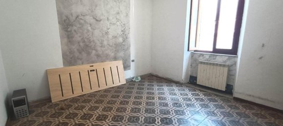 Квартира с 3 комнатами в Каррара, Италия № 165283 5