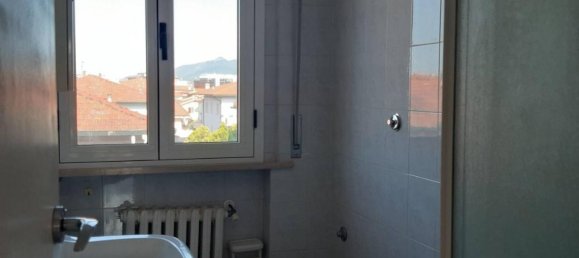 Apartamento de 6 habitaciónes en Pontedera, Italy No. 104096 4
