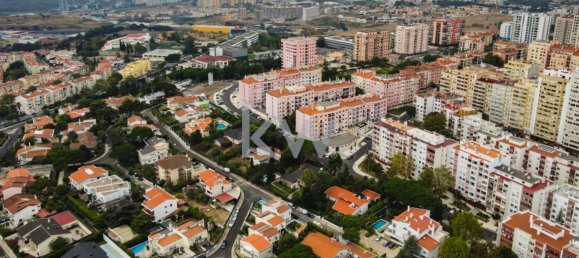 7 bedrooms Townhouse in Amadora, Portugal No. 131771 4